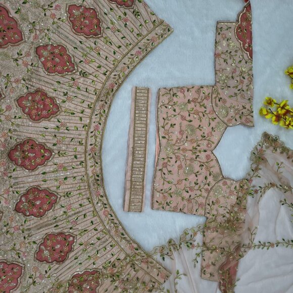 DESIGNER LEHENGA - Picture 8 of 15